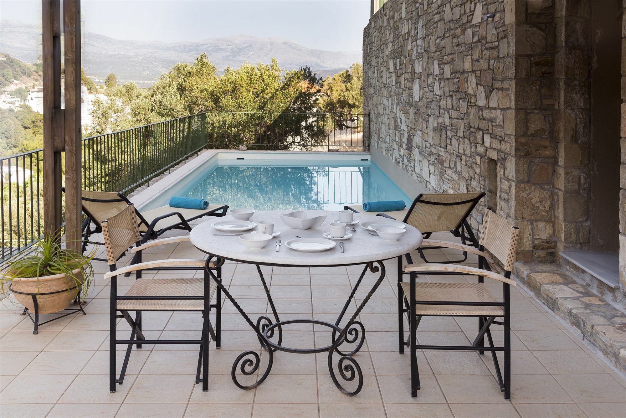 Istron Villas ภายนอก รูปภาพ
